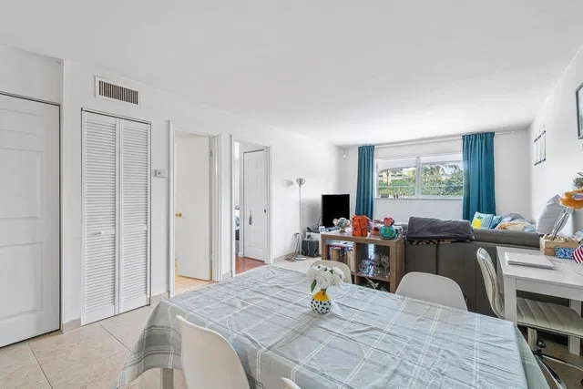 Boca Raton Unit 2390 photo 7
