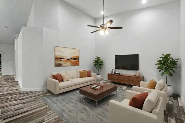 Residence photo 2
