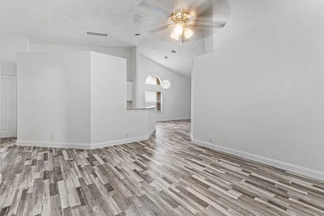 Residence photo 14