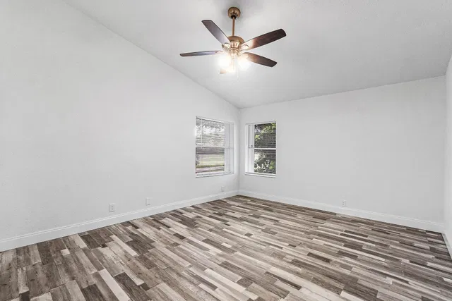 Residence photo 27