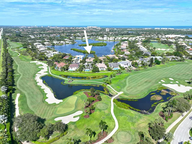 Admirals Cove Residence photo 13