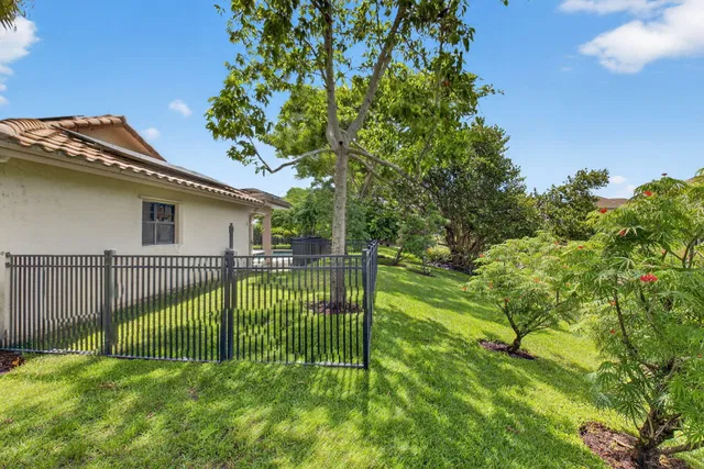 Boca Grove Residence photo 34
