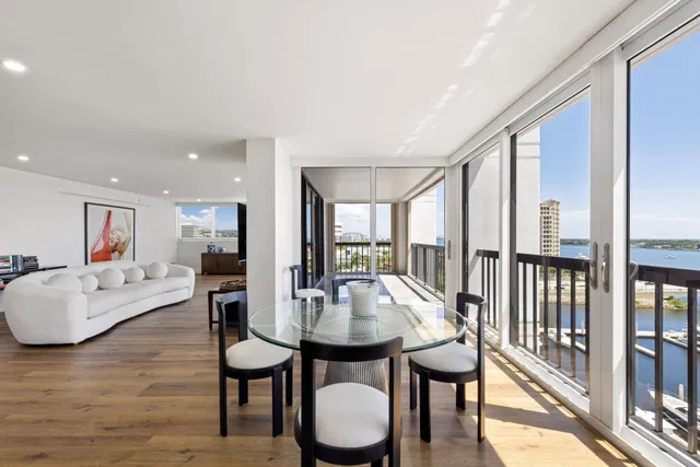 Waterview Towers Unit 1401 photo 2