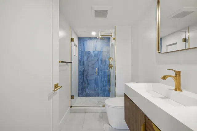 Waterview Towers Unit 1401 photo 14