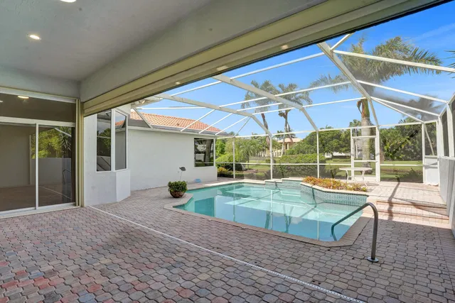 St. Andrews Country Club Residence photo 10