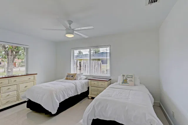 Residence photo 18
