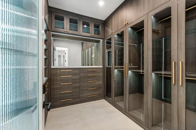 Lake Shore Estates Residence photo 36