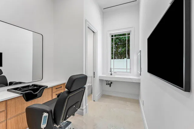 Lake Shore Estates Residence photo 38
