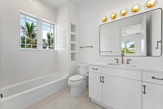 Lake Shore Estates Residence photo 45