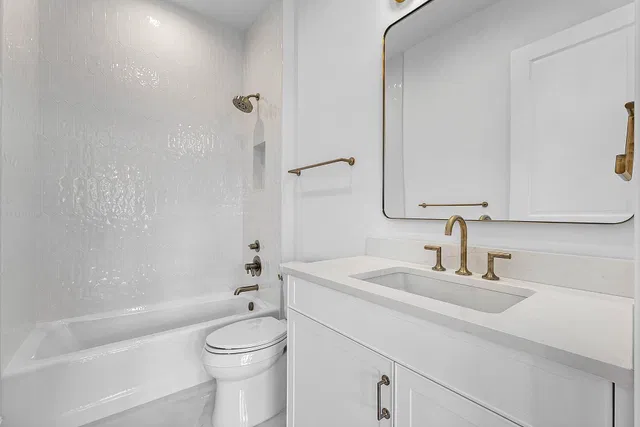 Lake Shore Estates Residence photo 47