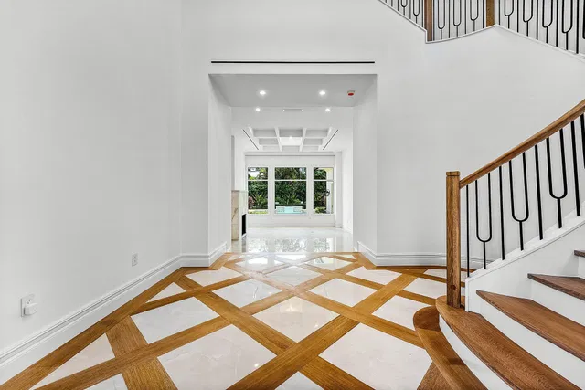 Lake Shore Estates Residence photo 51