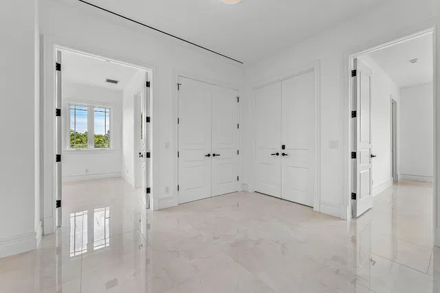 Lake Shore Estates Residence photo 71
