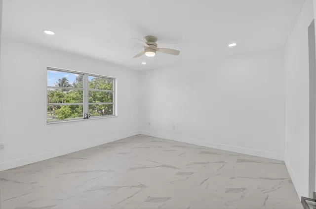 Unit 622 photo 12