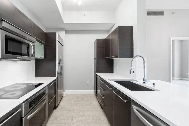 CityPlace South Tower Unit Lph-05 photo 9