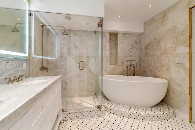 The Meridian Unit 305n photo 17