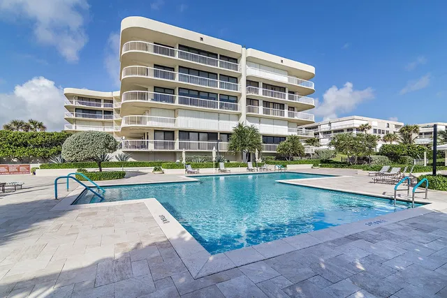 The Meridian Unit 305n photo 34