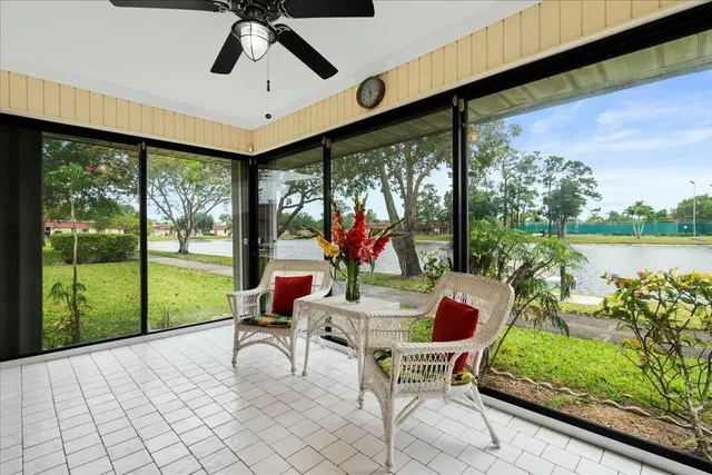 Residence photo 8