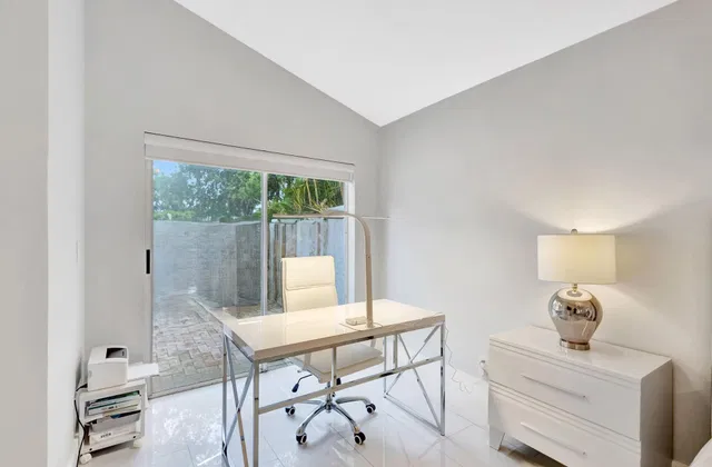PGA National Palm Beach Gardens Residence photo 26