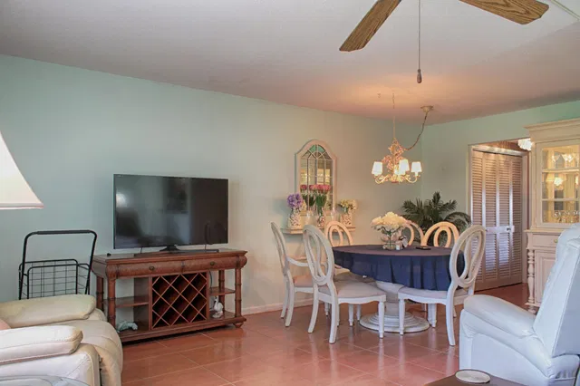 Unit 102 photo 15