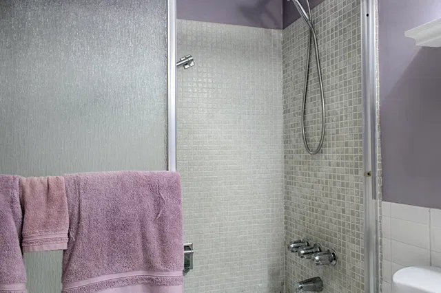 Unit 102 photo 18