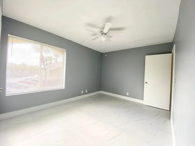 Unit 16-201 photo 16