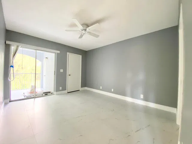 Unit 16-201 photo 18