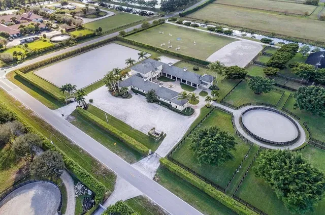 Palm Beach Point Residence photo 5