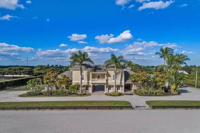 Palm Beach Point Residence photo 10