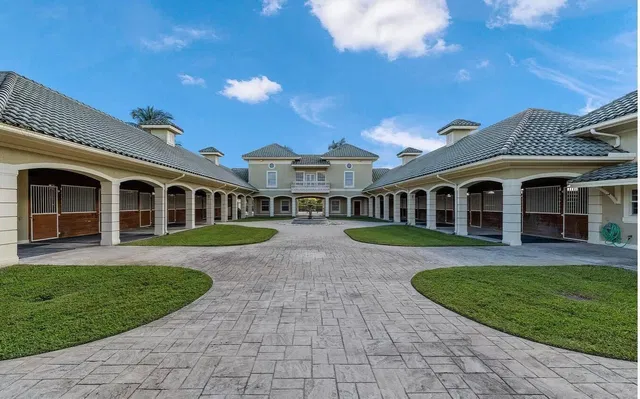 Palm Beach Point Residence photo 19
