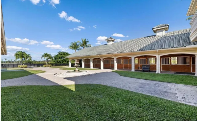 Palm Beach Point Residence photo 22