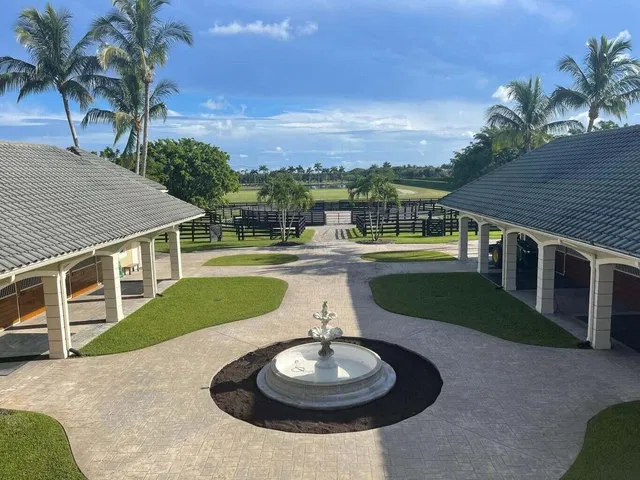Palm Beach Point Residence photo 33