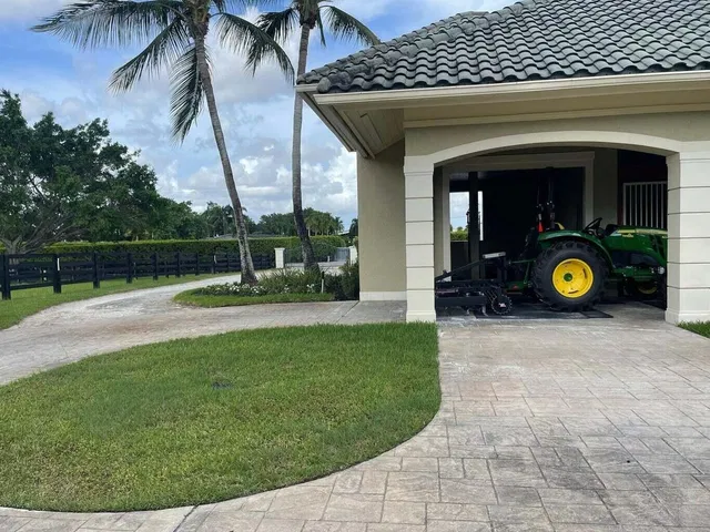 Palm Beach Point Residence photo 42