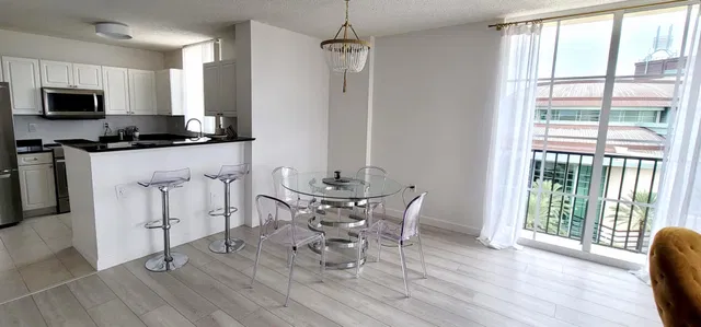 The Tower Condominium at Cityplace Unit 702 photo 5