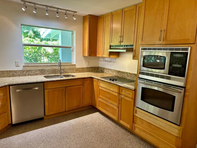 Residence photo 20