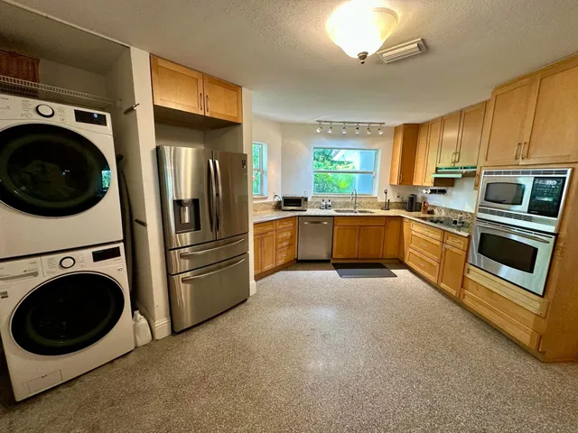 Residence photo 22