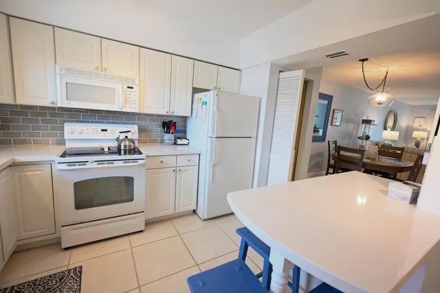 Delray Beach Shores Unit 14 photo 8