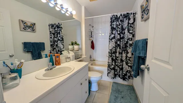 The Montecito Unit 904 photo 8