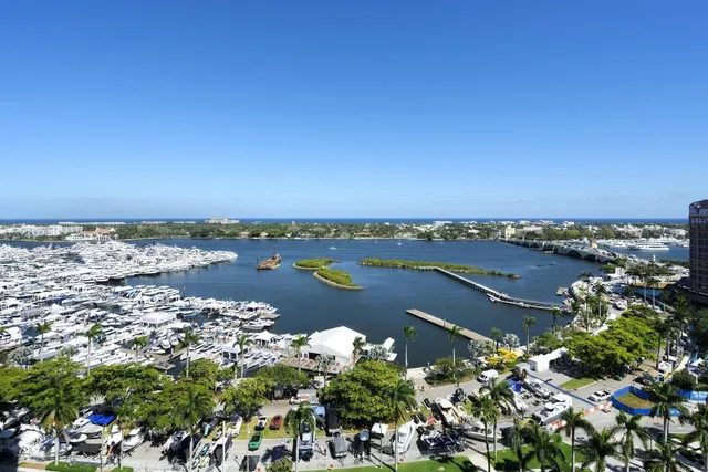 The Plaza of The Palm Beaches Unit 17c photo 11
