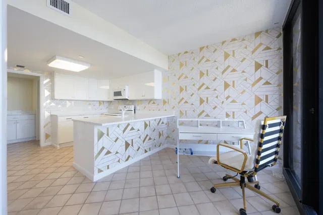 The Plaza of The Palm Beaches Unit 17c photo 18