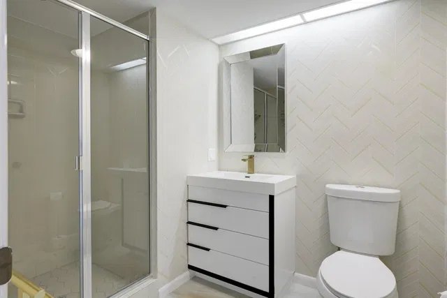 The Plaza of The Palm Beaches Unit 17c photo 19
