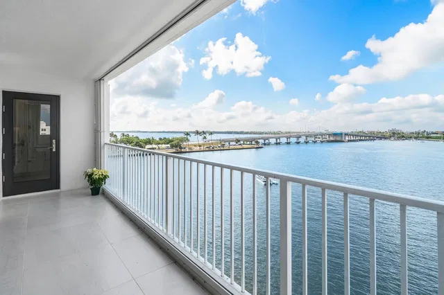 2860 S Ocean Palm Beach Unit 506 photo 2