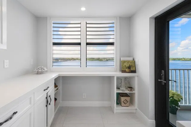 2860 S Ocean Palm Beach Unit 506 photo 10