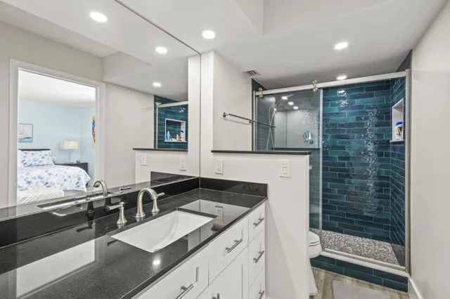 Unit 6103 photo 14