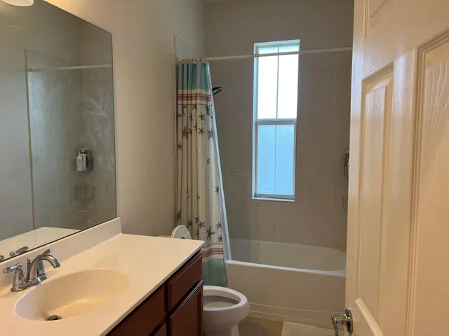 Mallory Creek Abacoa Residence photo 13