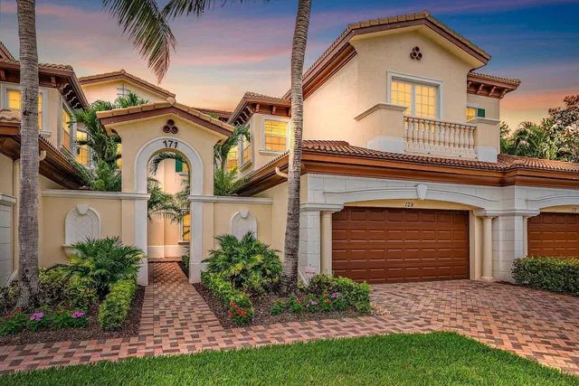 Jupiter Country Club Unit 129 photo 3