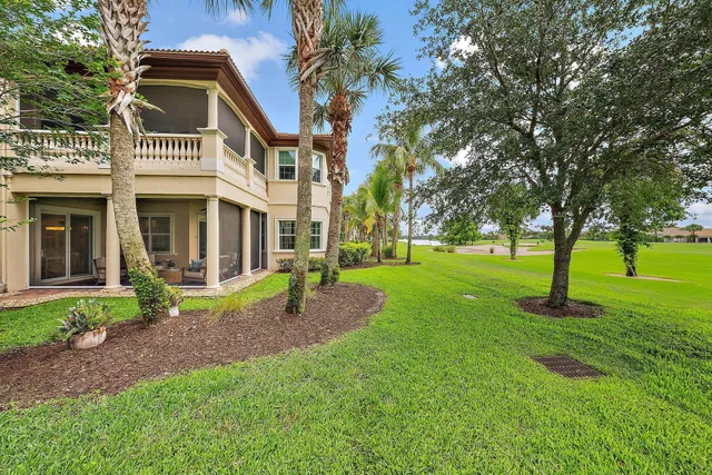 Jupiter Country Club Unit 129 photo 33