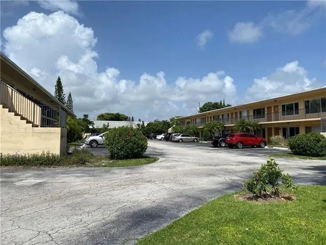 Unit 18 photo 10