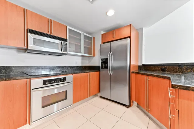 610 Clematis Unit 638 photo 10