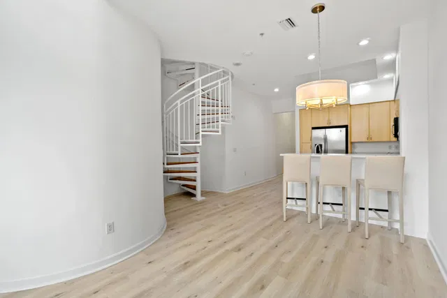 One City Plaza Unit 211 photo 4