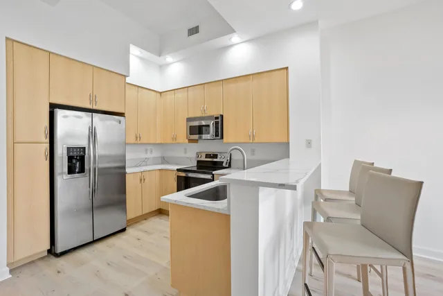 One City Plaza Unit 211 photo 6